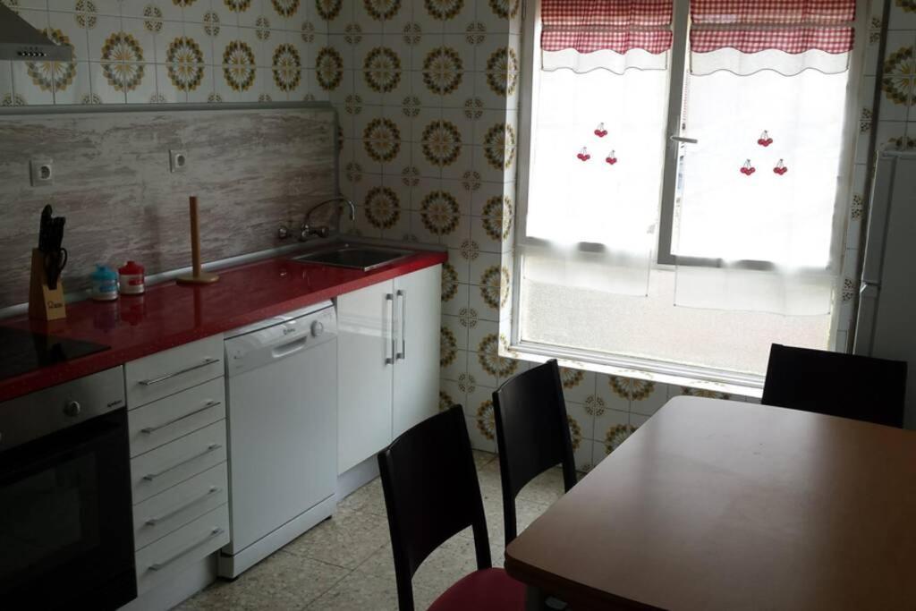 Apartamentos Кампоманес Экстерьер фото